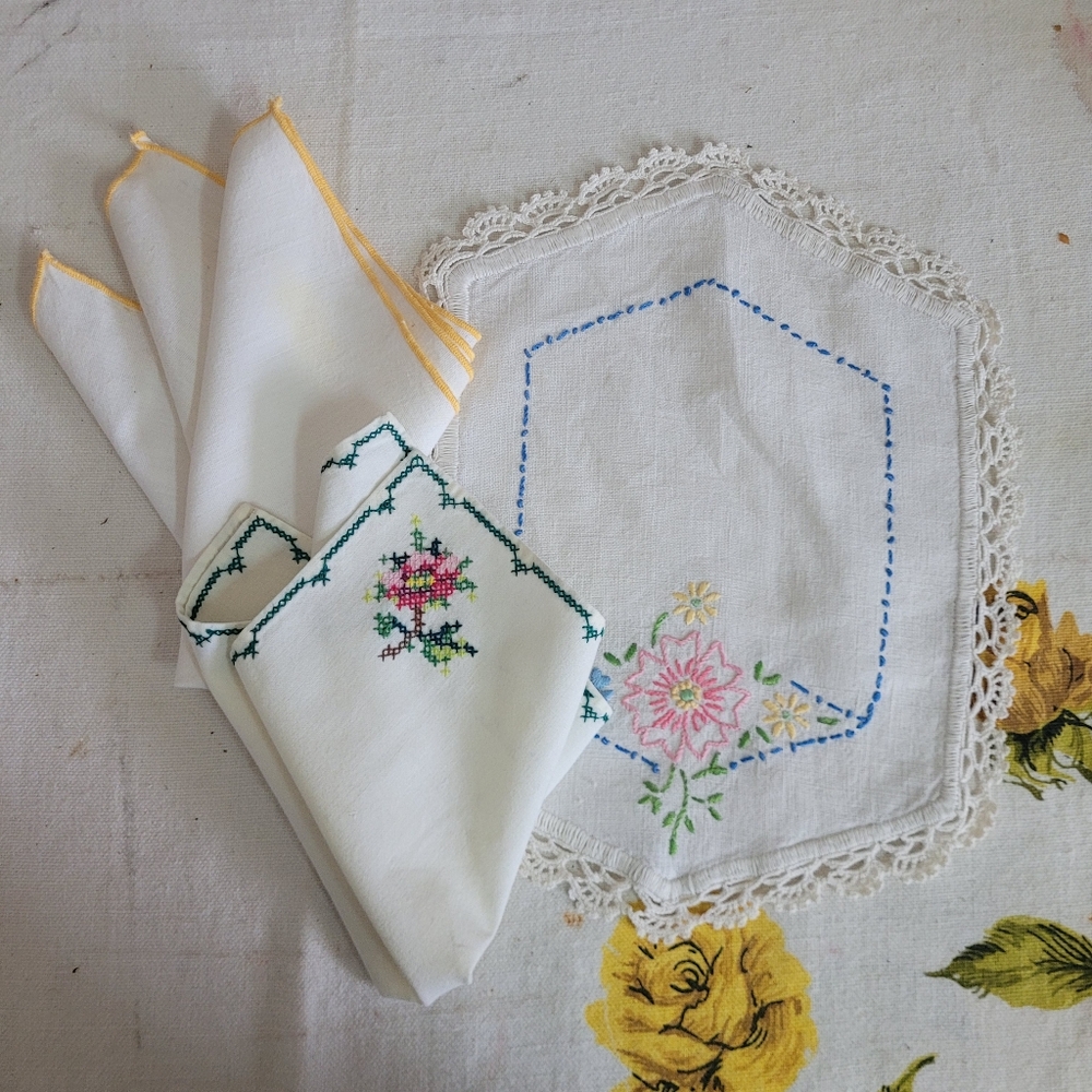 Vintage Collection Embroidery Linens set of 3